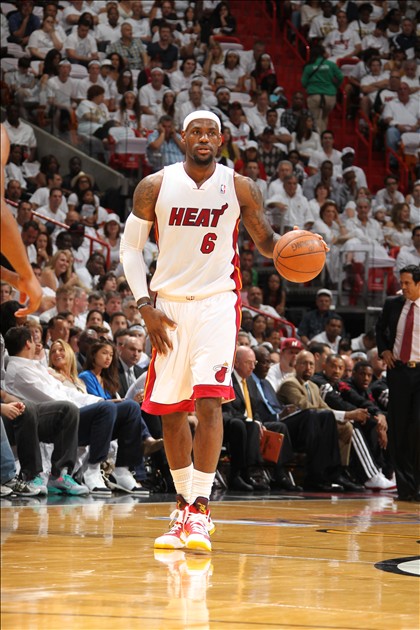 的边路与肋 的边路与肋